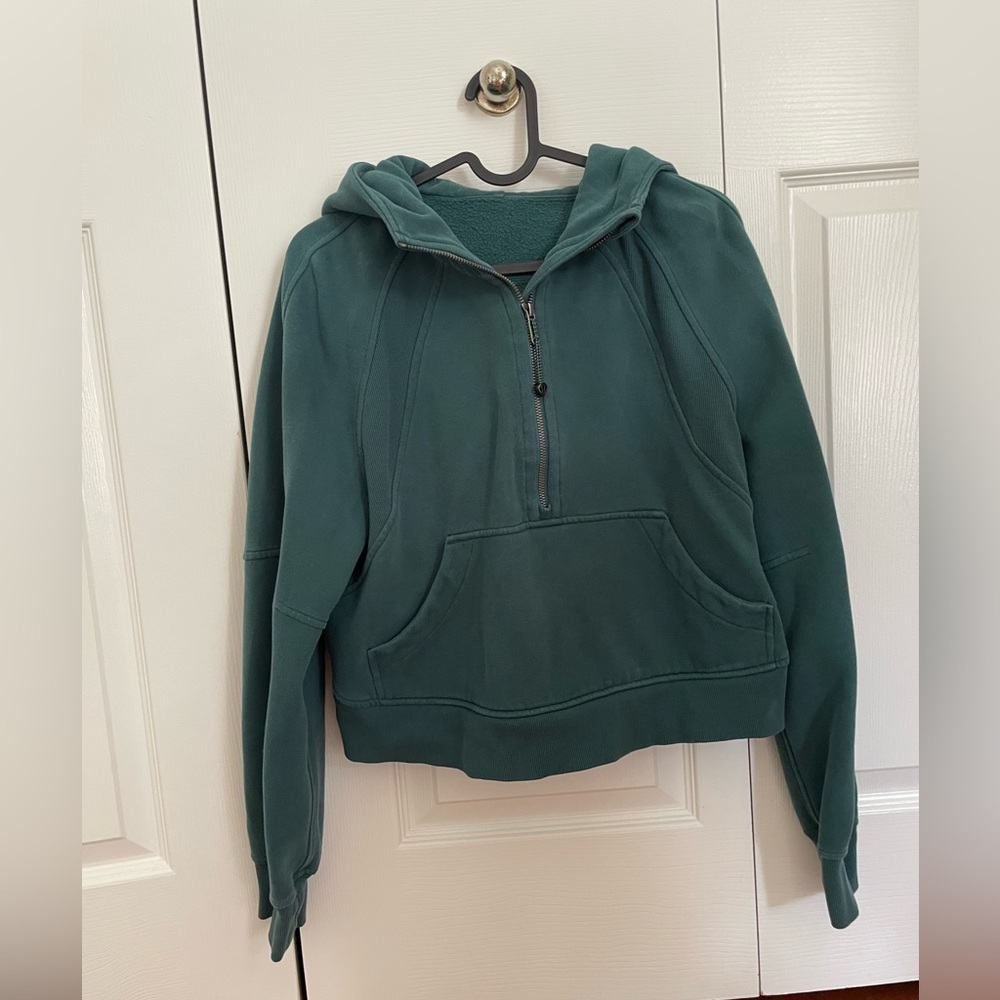 xs/s green lululemon half zip scuba hoodie